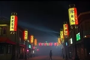 《换季的衣柜》封面：打开的半扇木质衣柜门
